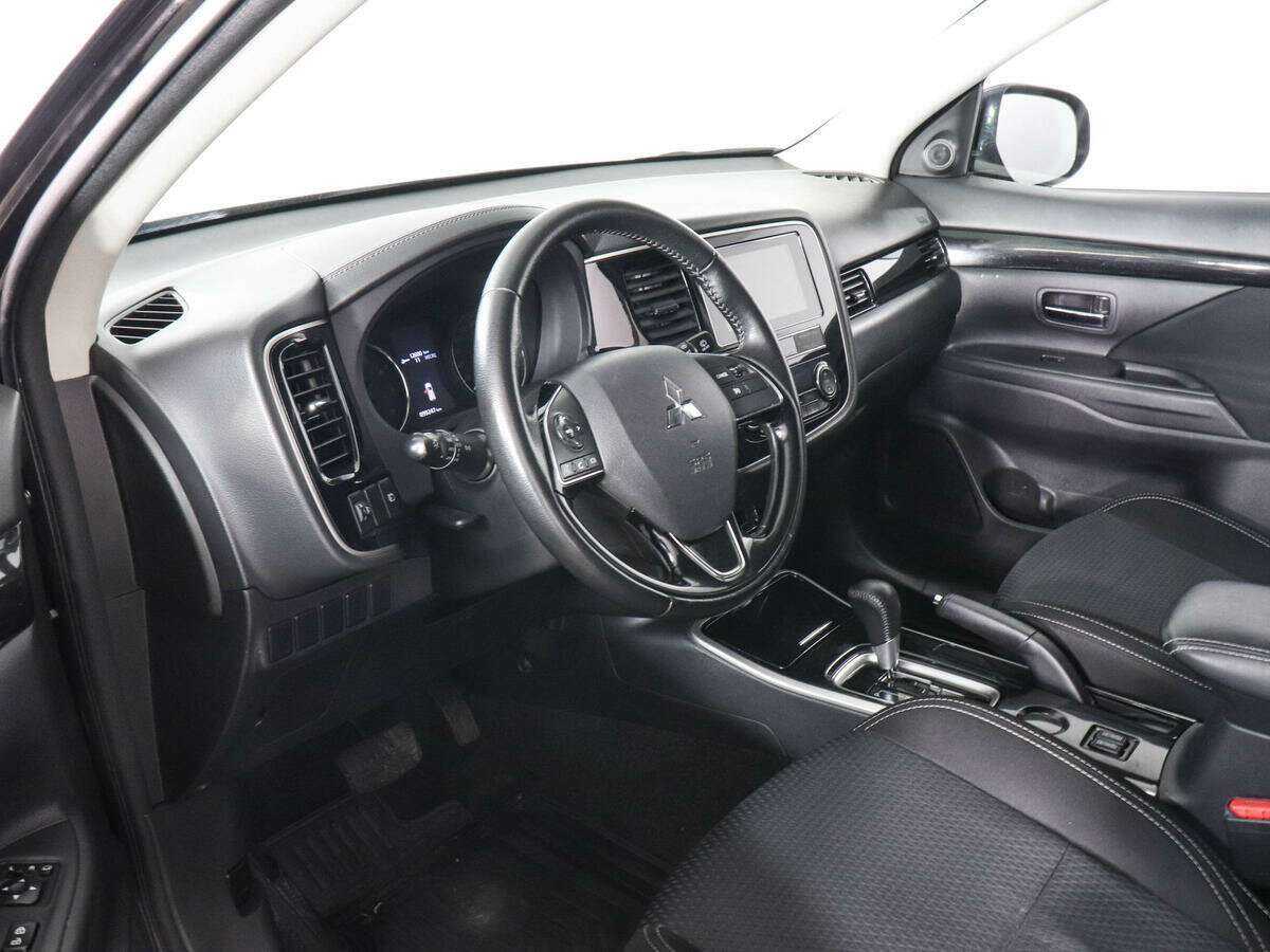 Купить Mitsubishi Outlander, 2018, 99 300 км.. Фото: #8
