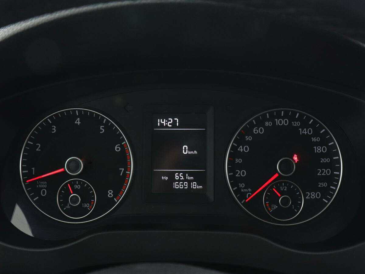 Купить Volkswagen Jetta, 2013, 166 916 км.. Фото: #10