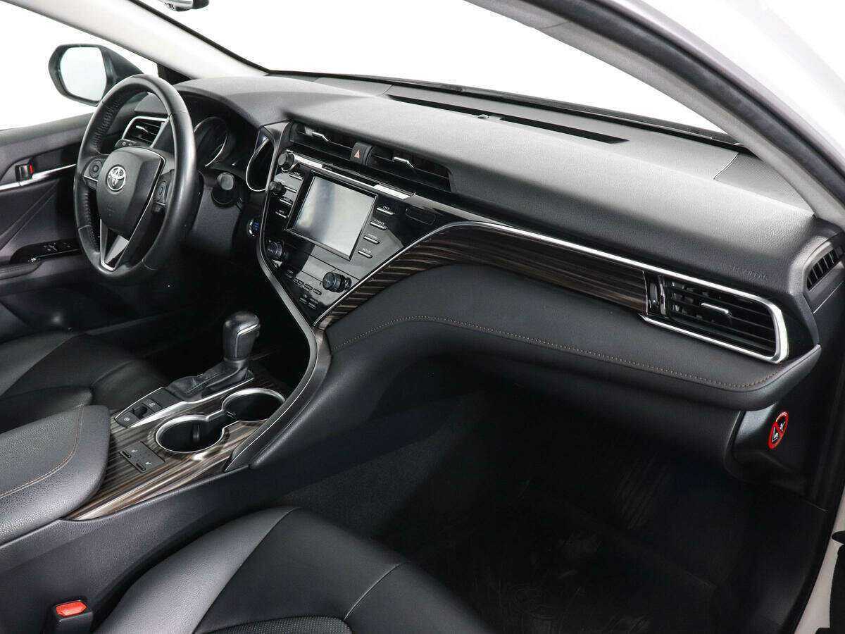 Купить Toyota Camry, 2019, 77 032 км.. Фото: #8