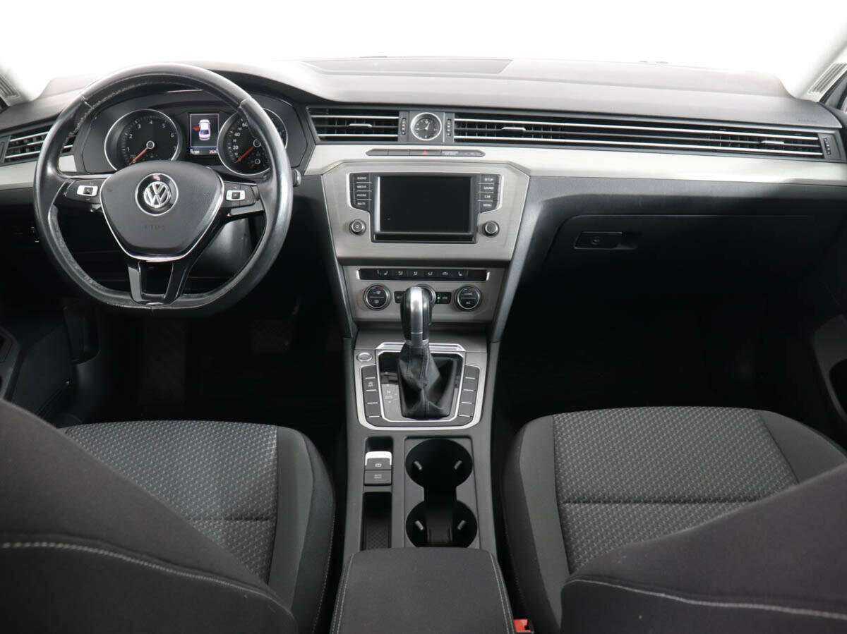 Купить Volkswagen Passat, 2016, 78 106 км.. Фото: #10