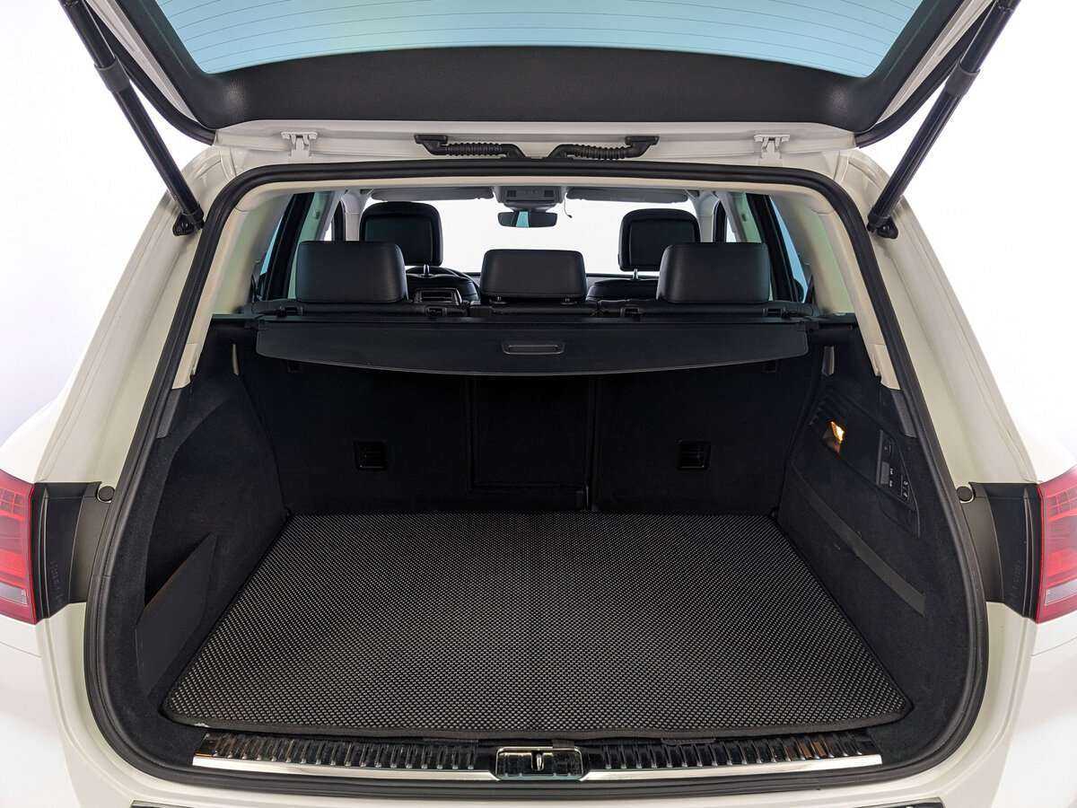 Купить Volkswagen Touareg, 2017, 111 483 км.. Фото: #9