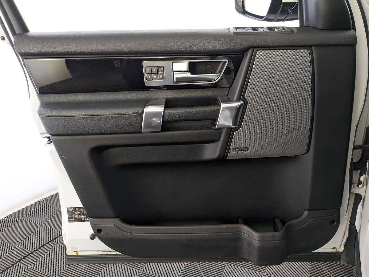 Купить Land Rover Discovery, 2015, 154 787 км.. Фото: #11