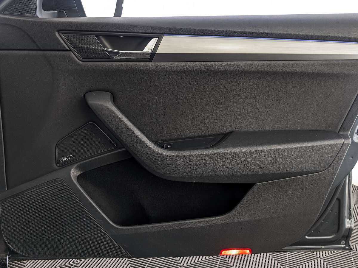 Купить Skoda Superb, 2017, 118 105 км.. Фото: #19