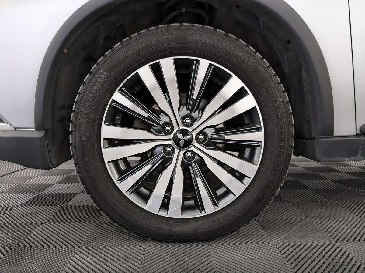 Купить Митсубиши Оутлэндер, 2020, 106 268 км.. Фото: #11