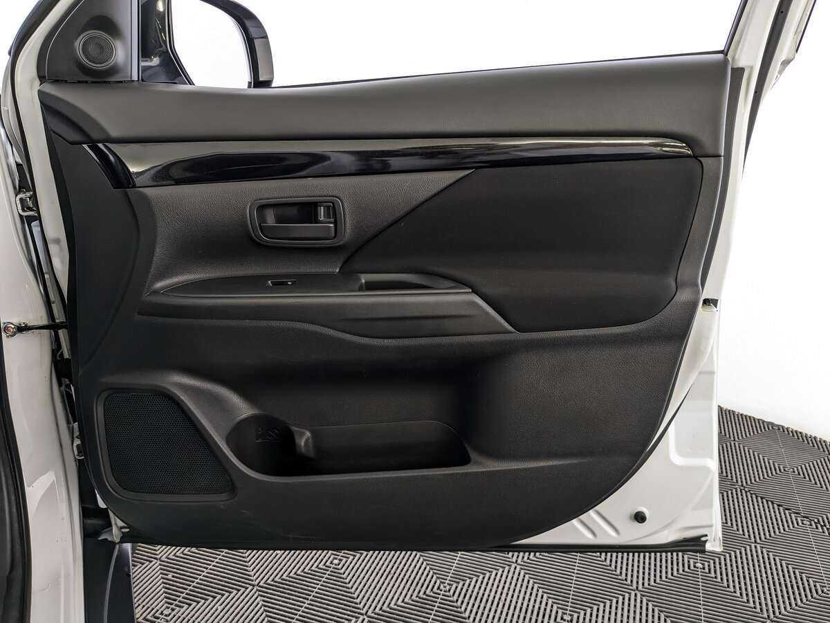 Купить Митсубиши Оутлэндер, 2019, 132 727 км.. Фото: #20