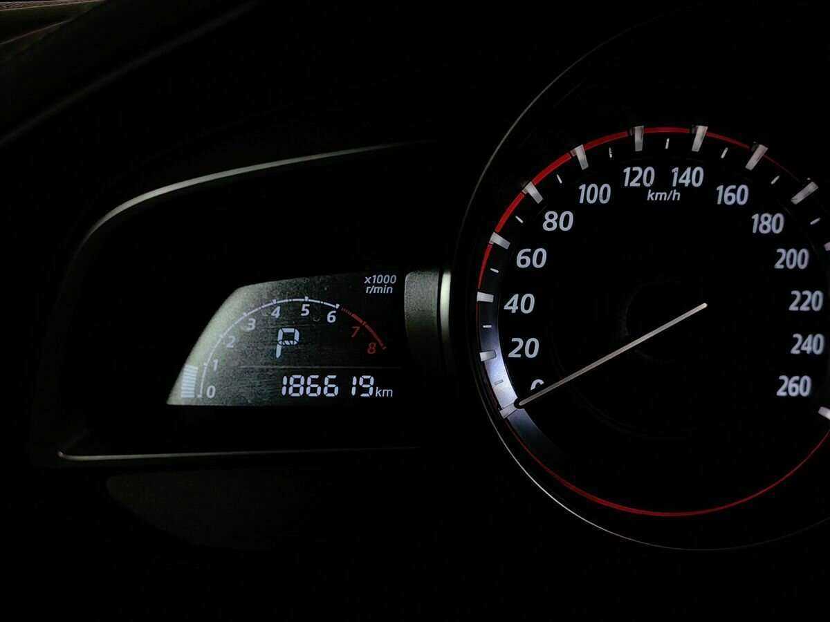 Купить Mazda 3, 2014, 186 617 км.. Фото: #14