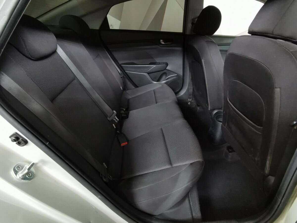 Купить Hyundai Solaris, 2017, 108 077 км.. Фото: #11