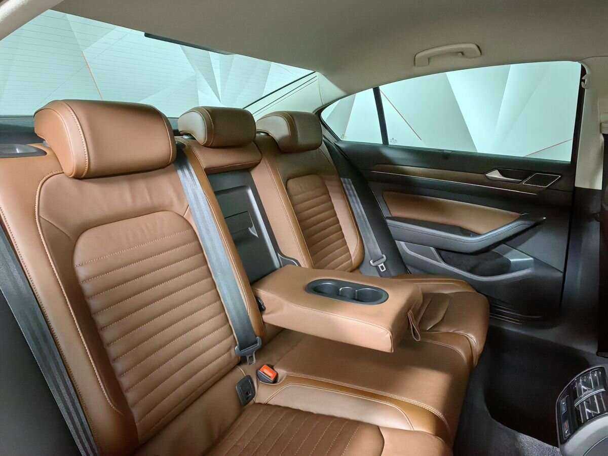 Купить Volkswagen Passat, 2017, 99 391 км.. Фото: #12