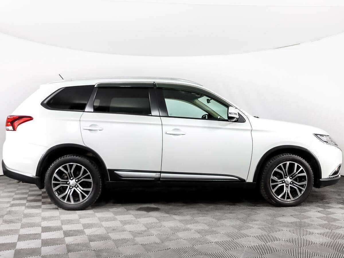 Купить Mitsubishi Outlander, 2016, 117 437 км.. Фото: #3