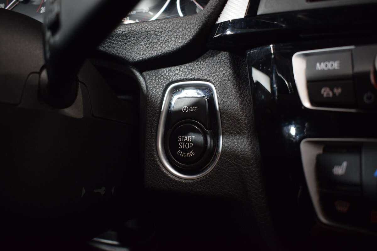 Купить BMW 3 серии, 2018, 90 687 км.. Фото: #18