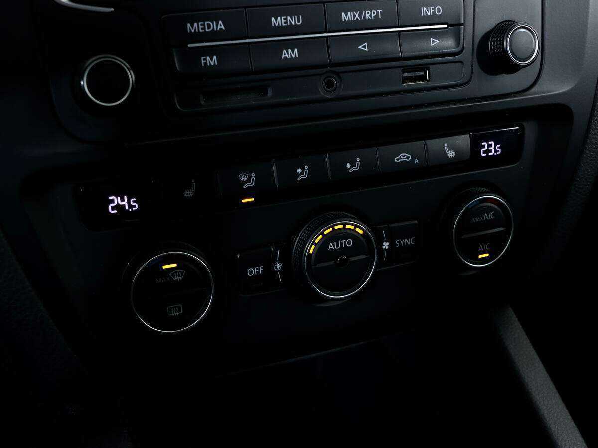 Купить Фольксваген Джетта, 2015, 219 580 км.. Фото: #12