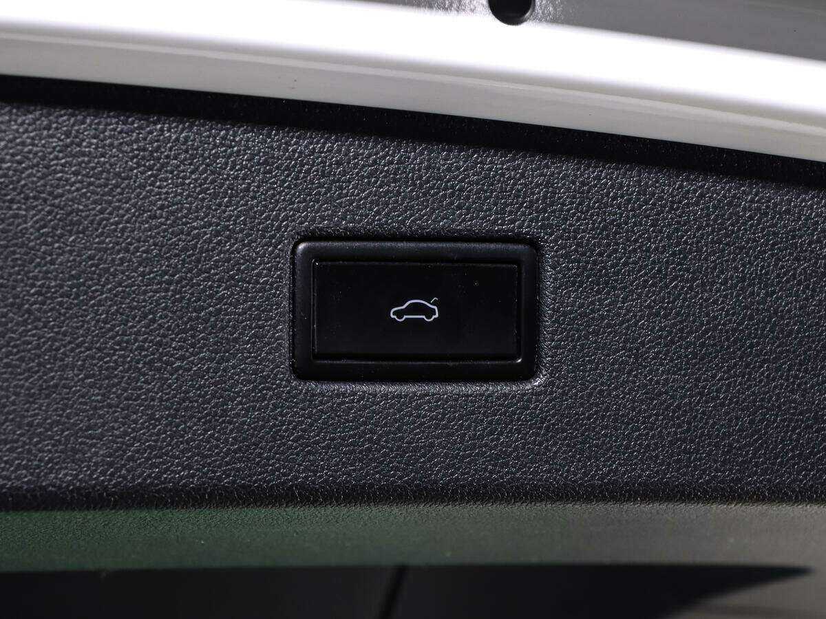 Купить Volkswagen Tiguan, 2020, 42 147 км.. Фото: #17