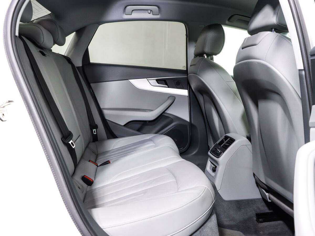 Купить Audi A4, 2019, 44 759 км.. Фото: #19