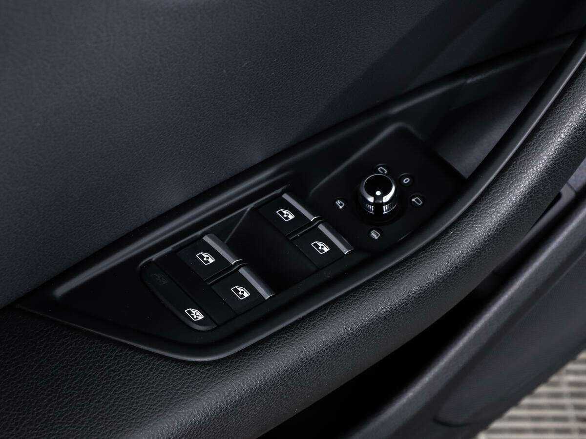 Купить Ауди А4, 2017, 168 810 км.. Фото: #15