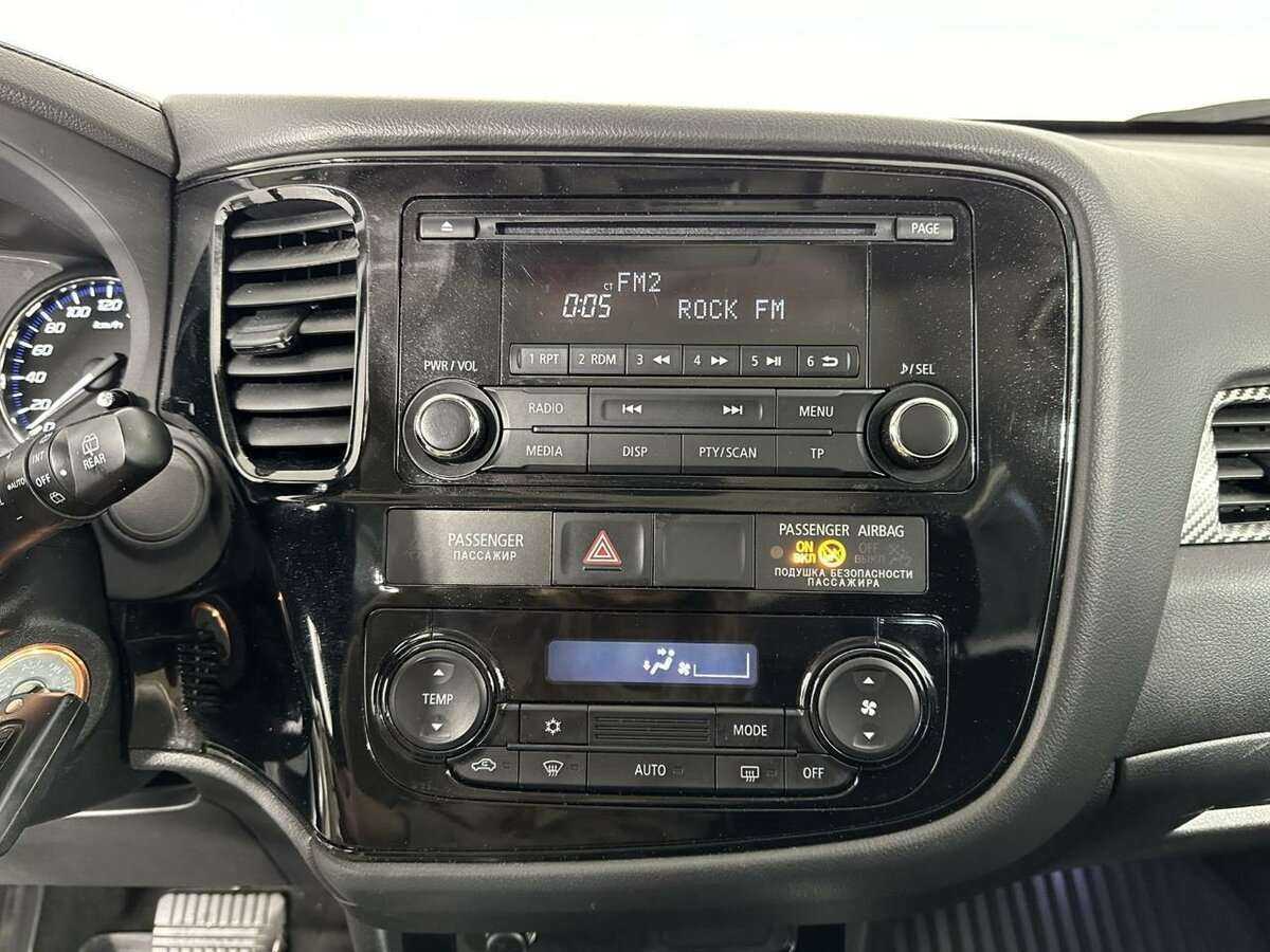 Купить Mitsubishi Outlander, 2017, 146 761 км.. Фото: #11