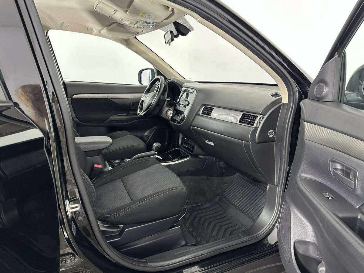 Купить Mitsubishi Outlander, 2017, 146 761 км.. Фото: #13