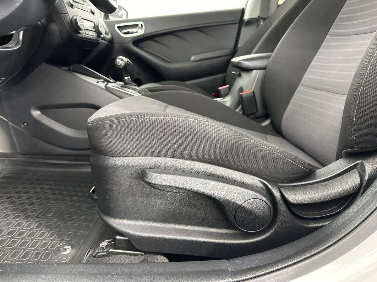 Купить Kia Cerato, 2017, 61 473 км.. Фото: #9