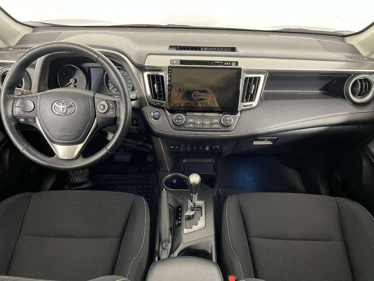 Купить Toyota RAV4, 2018, 86 830 км.. Фото: #6