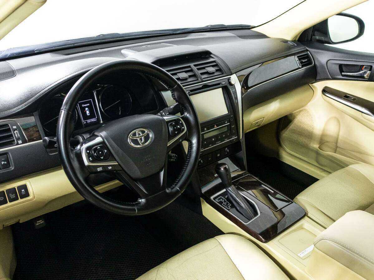 Купить Toyota Camry, 2017, 231 701 км.. Фото: #10