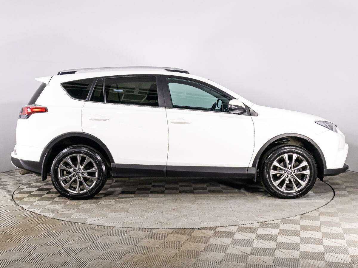 Купить Toyota RAV4, 2018, 109 603 км.. Фото: #3