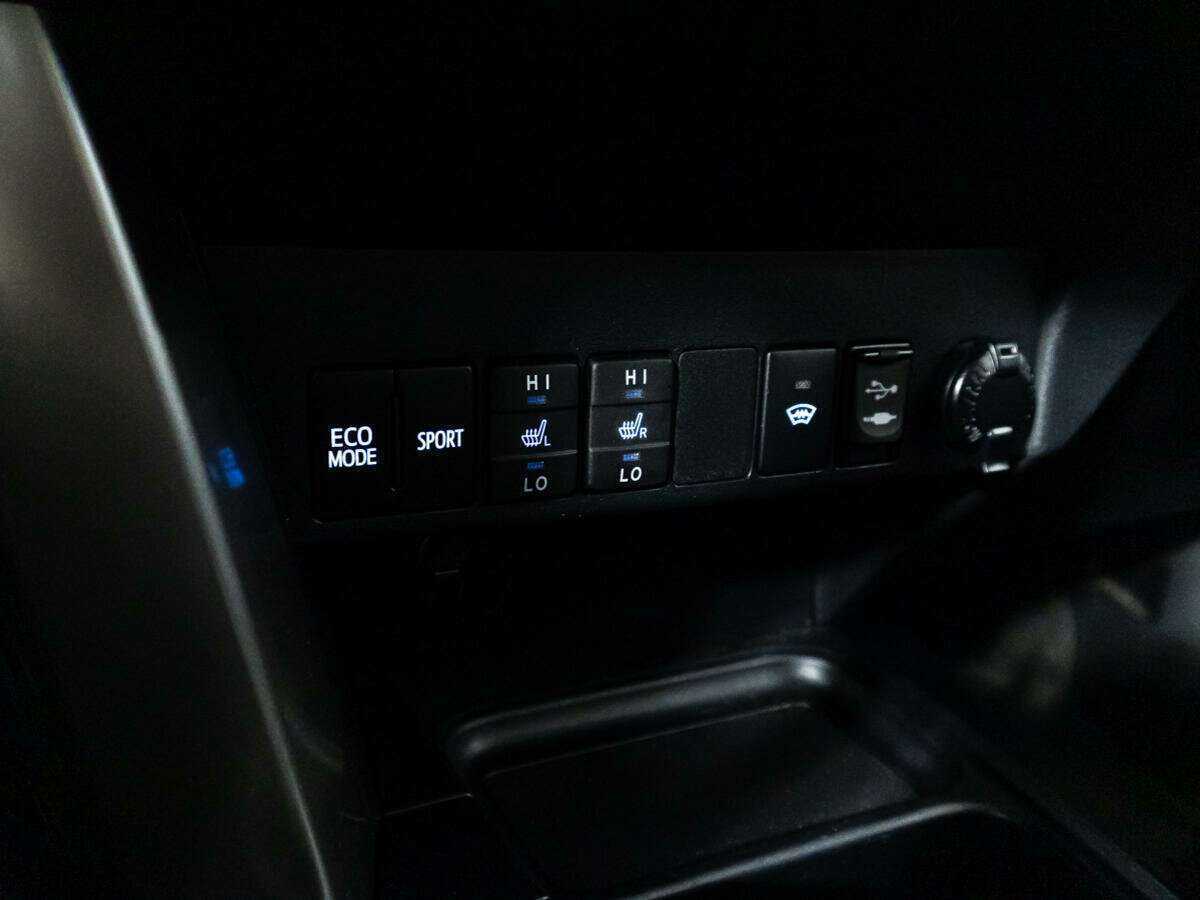 Купить Toyota RAV4, 2018, 109 603 км.. Фото: #20