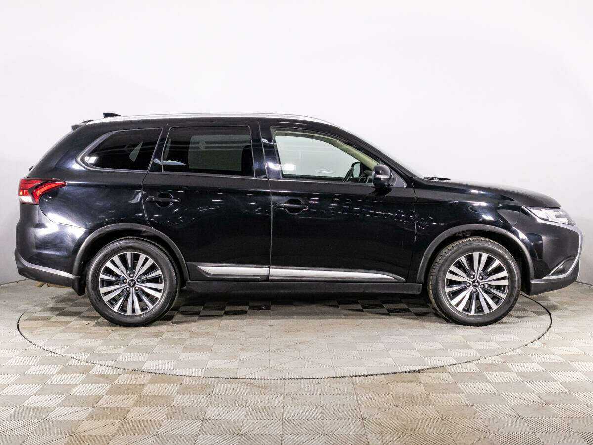 Купить Митсубиши Оутлэндер, 2020, 96 592 км.. Фото: #3