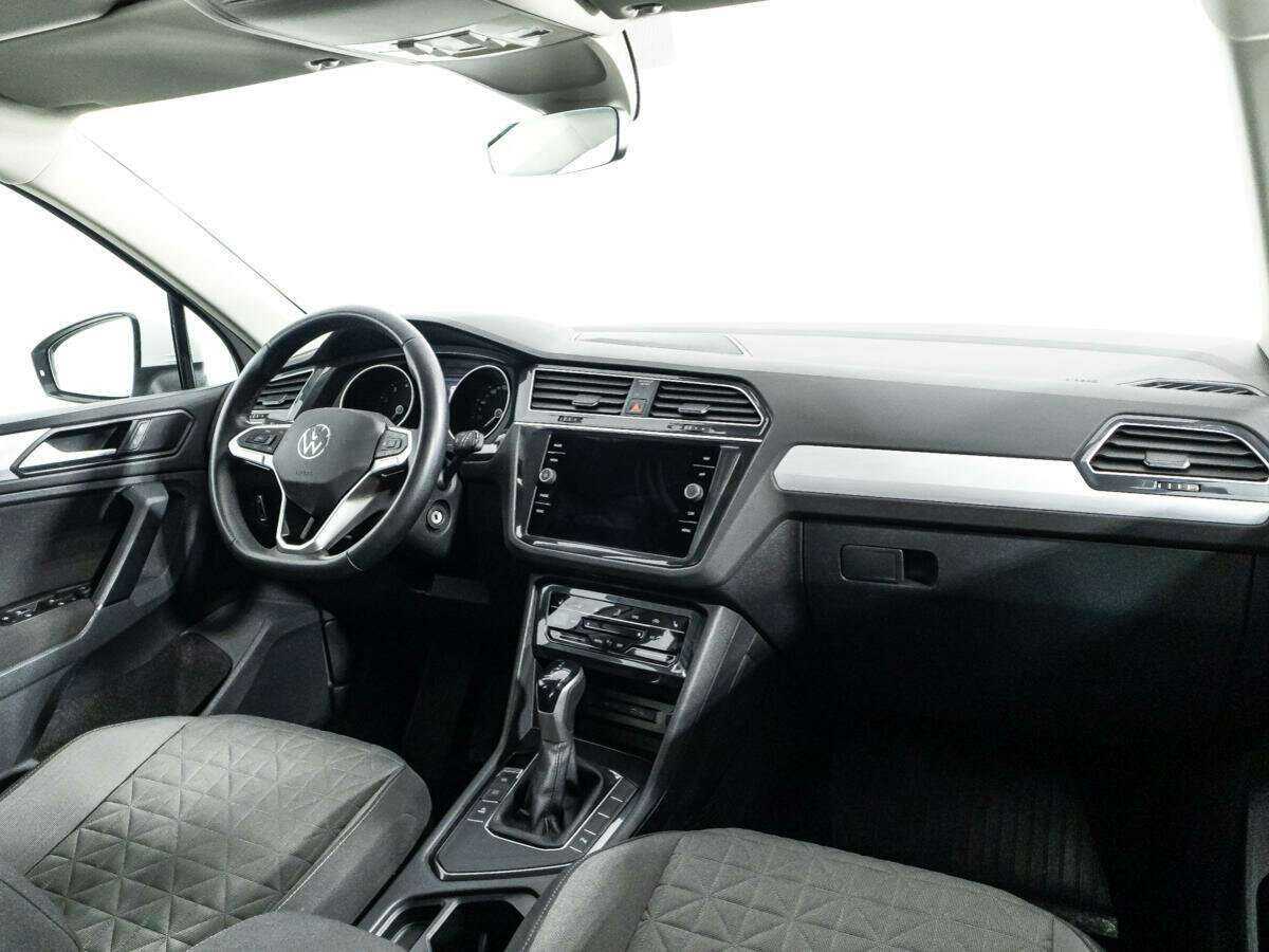 Купить Volkswagen Tiguan, 2021, 69 113 км.. Фото: #8