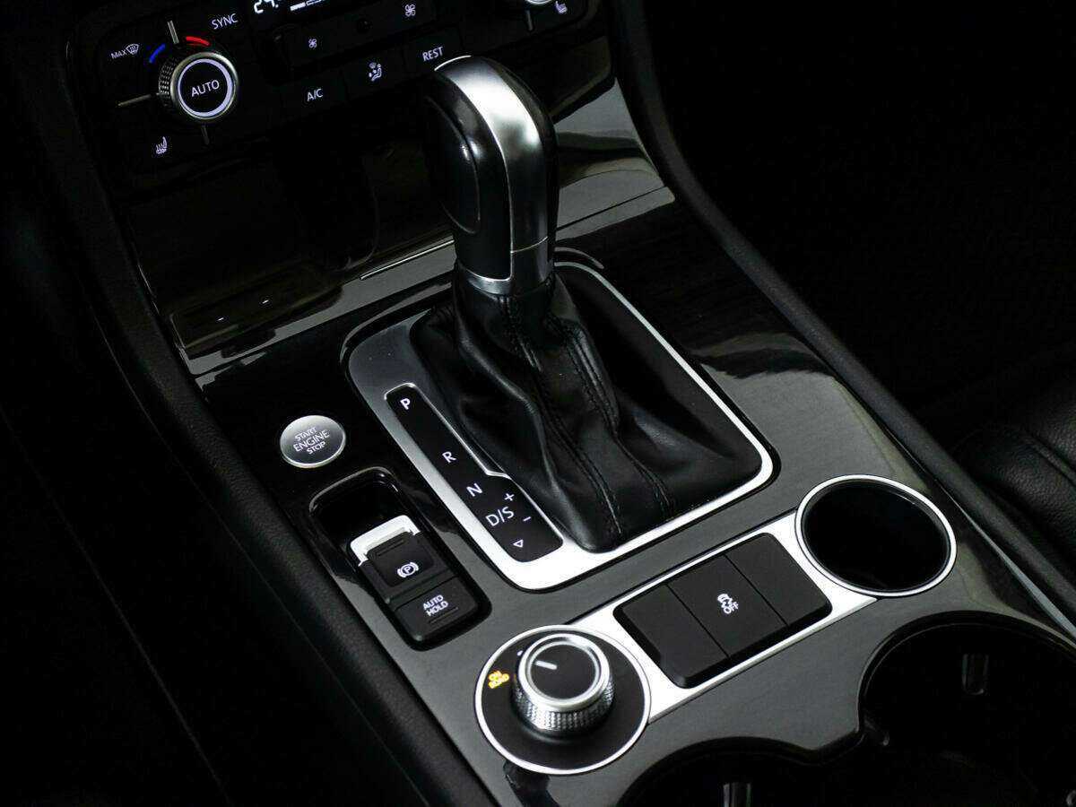 Купить Volkswagen Touareg, 2015, 192 733 км.. Фото: #17