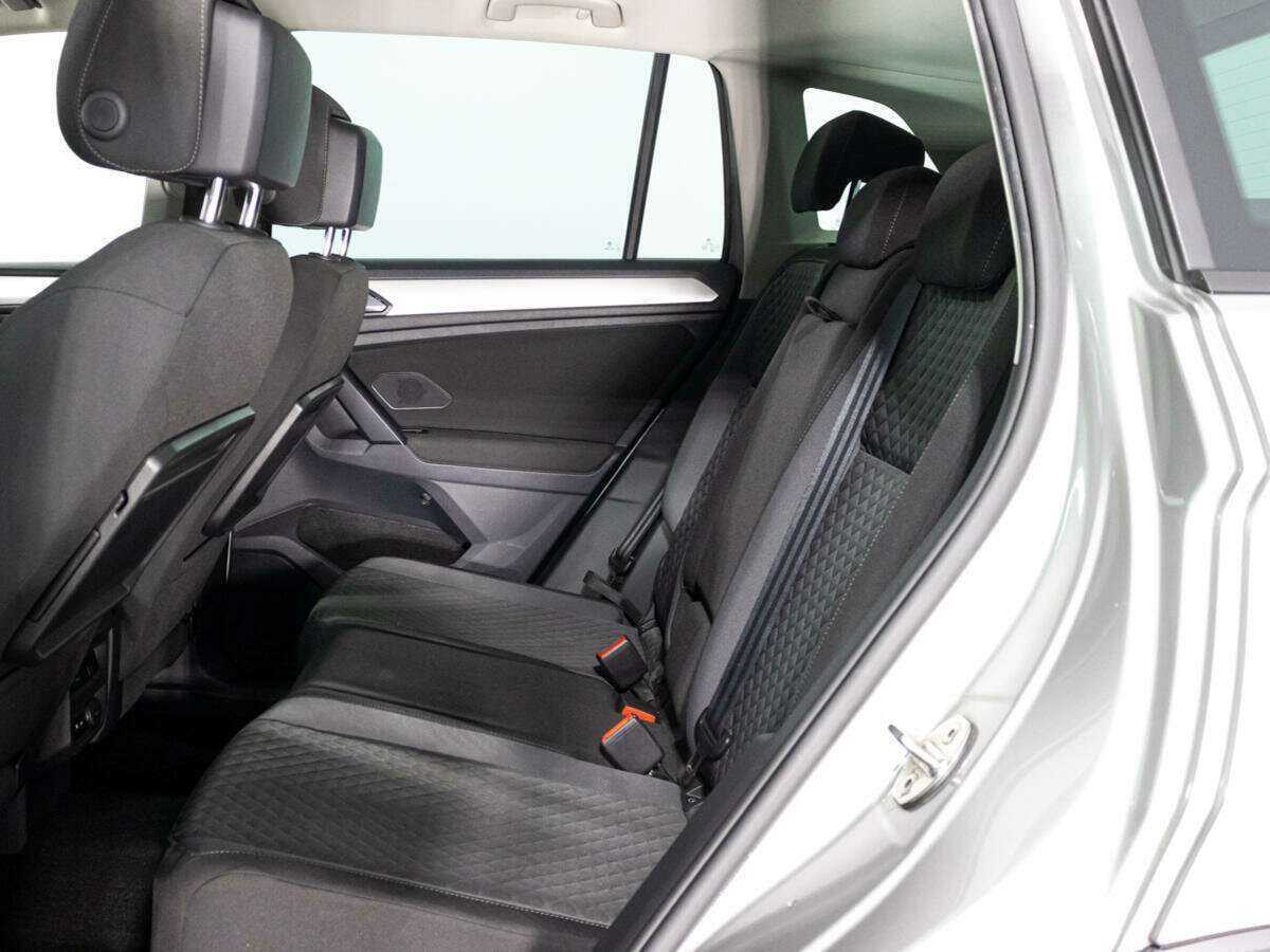 Купить Volkswagen Tiguan, 2019, 100 129 км.. Фото: #9
