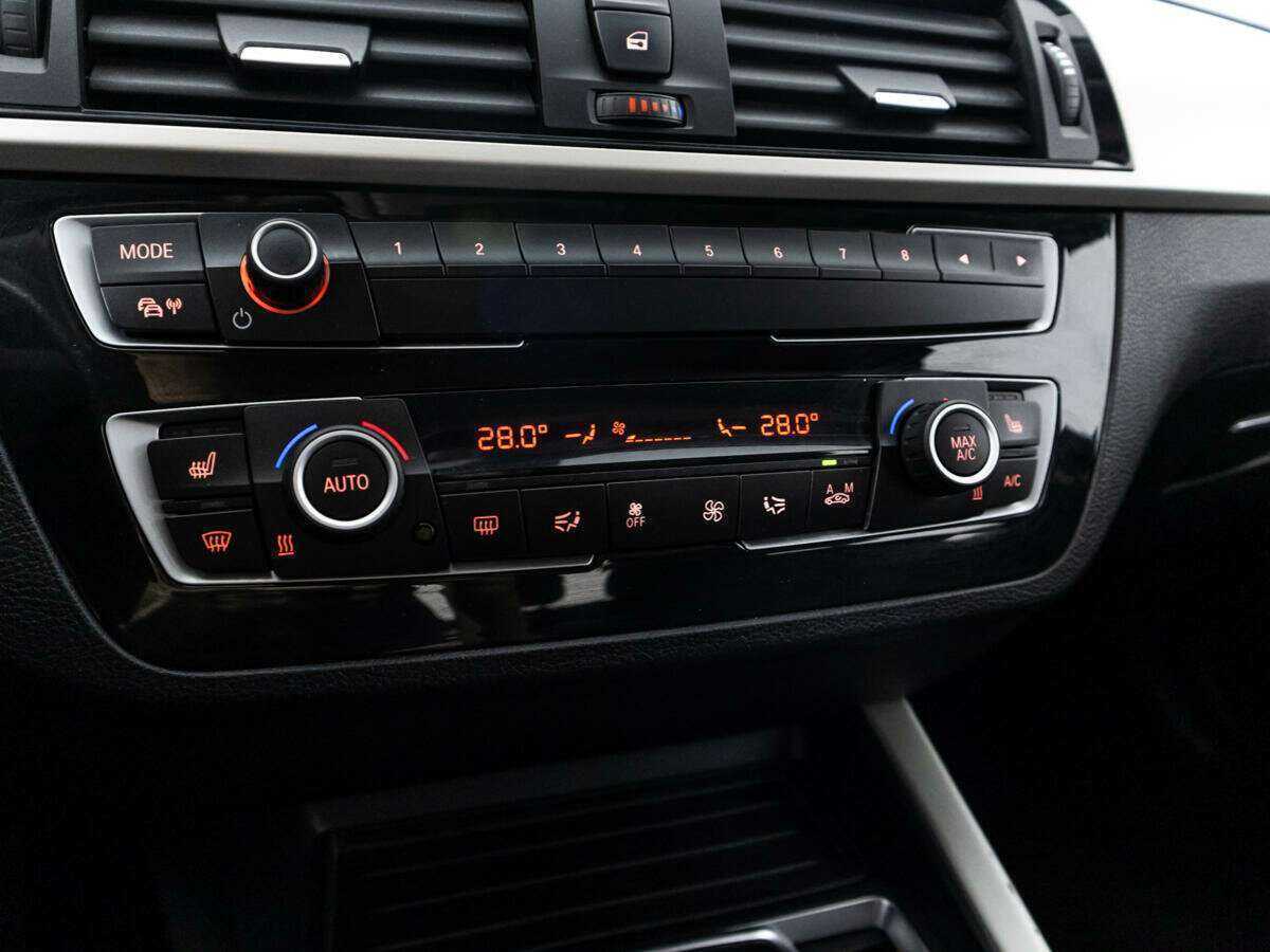 Купить БМВ 1 серии, 2018, 156 000 км.. Фото: #15