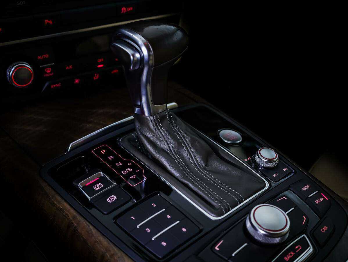 Купить Audi A6, 2014, 263 105 км.. Фото: #14