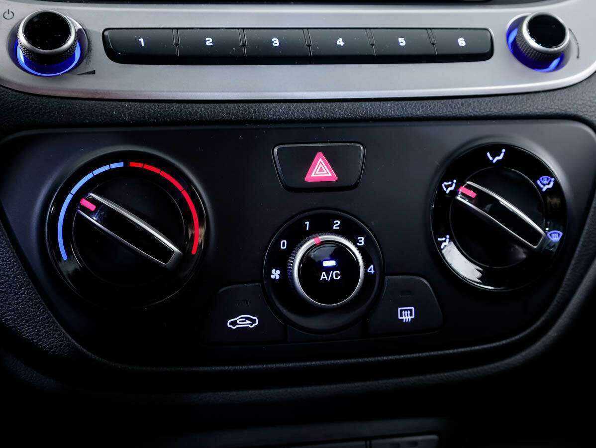 Купить Hyundai Solaris, 2018, 76 950 км.. Фото: #14