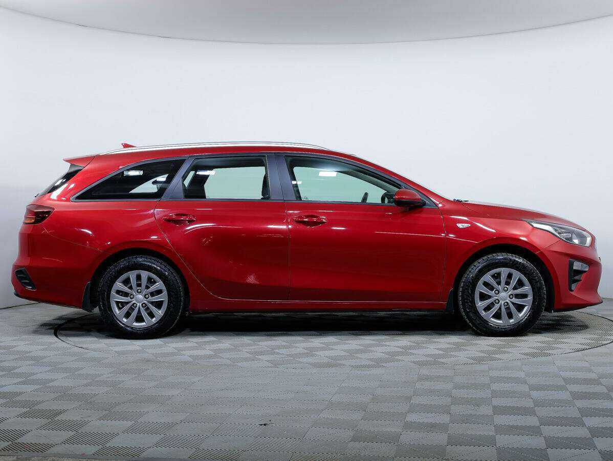 Купить Kia Ceed, 2019, 91 396 км.. Фото: #2