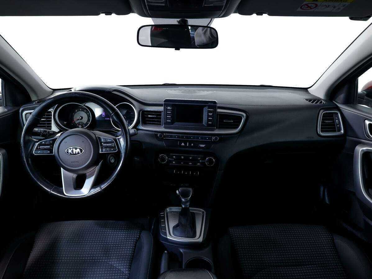Купить Kia Ceed, 2019, 91 396 км.. Фото: #8