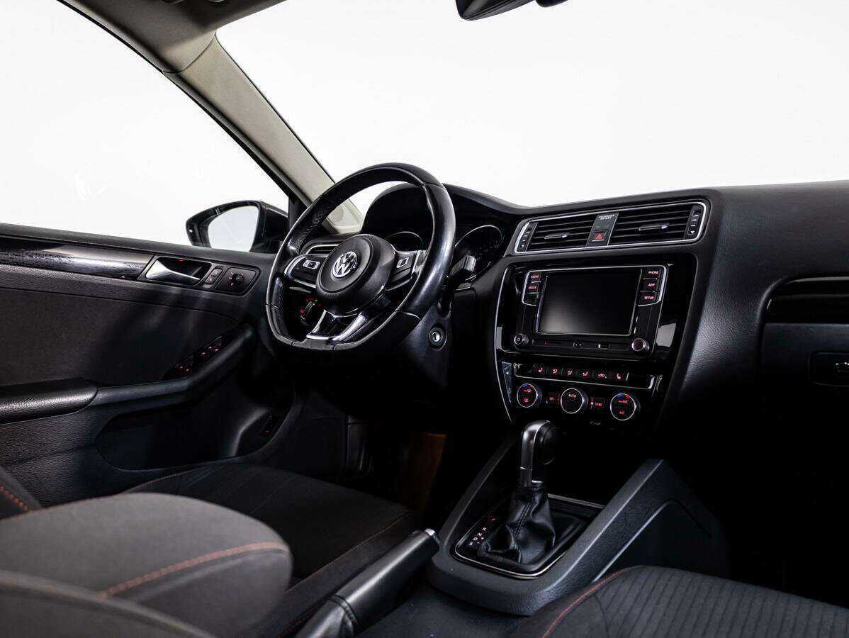 Купить Volkswagen Jetta, 2017, 132 050 км.. Фото: #7