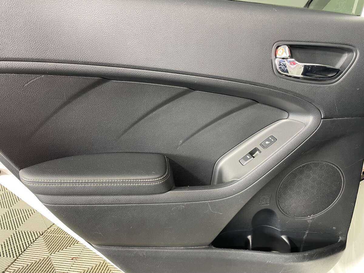 Купить Kia Cerato, 2014, 200 350 км.. Фото: #15