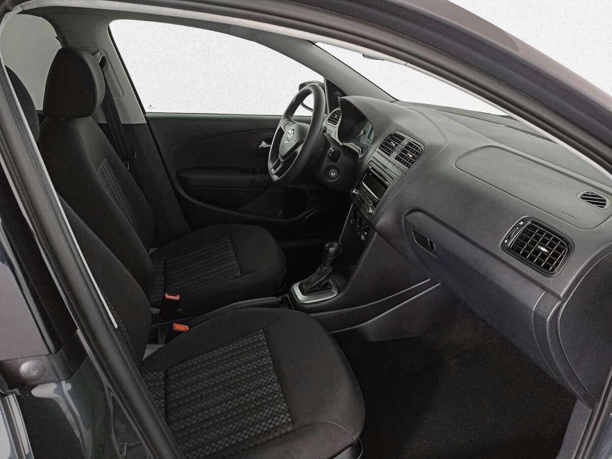 Купить Volkswagen Polo, 2017, 70 203 км.. Фото: #8