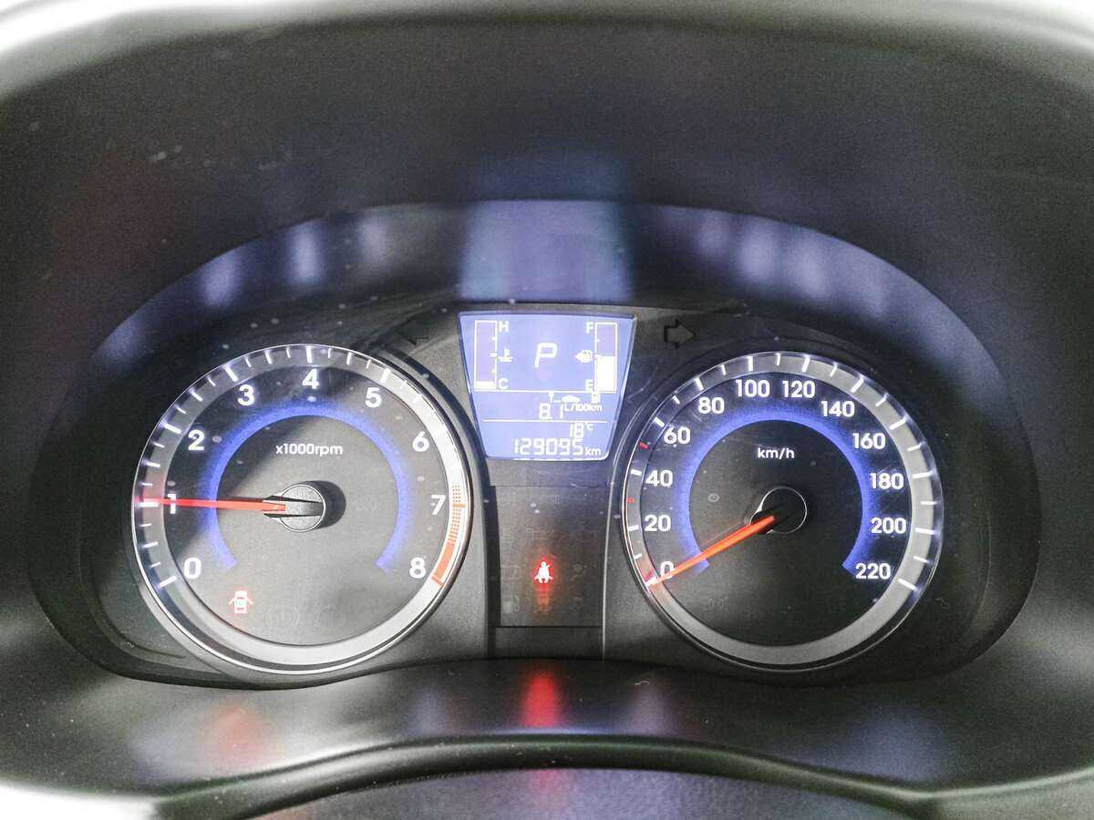 Купить Hyundai Solaris, 2015, 129 004 км.. Фото: #12