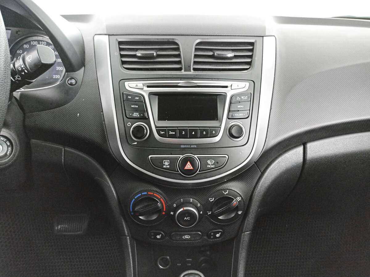 Купить Hyundai Solaris, 2015, 129 004 км.. Фото: #14