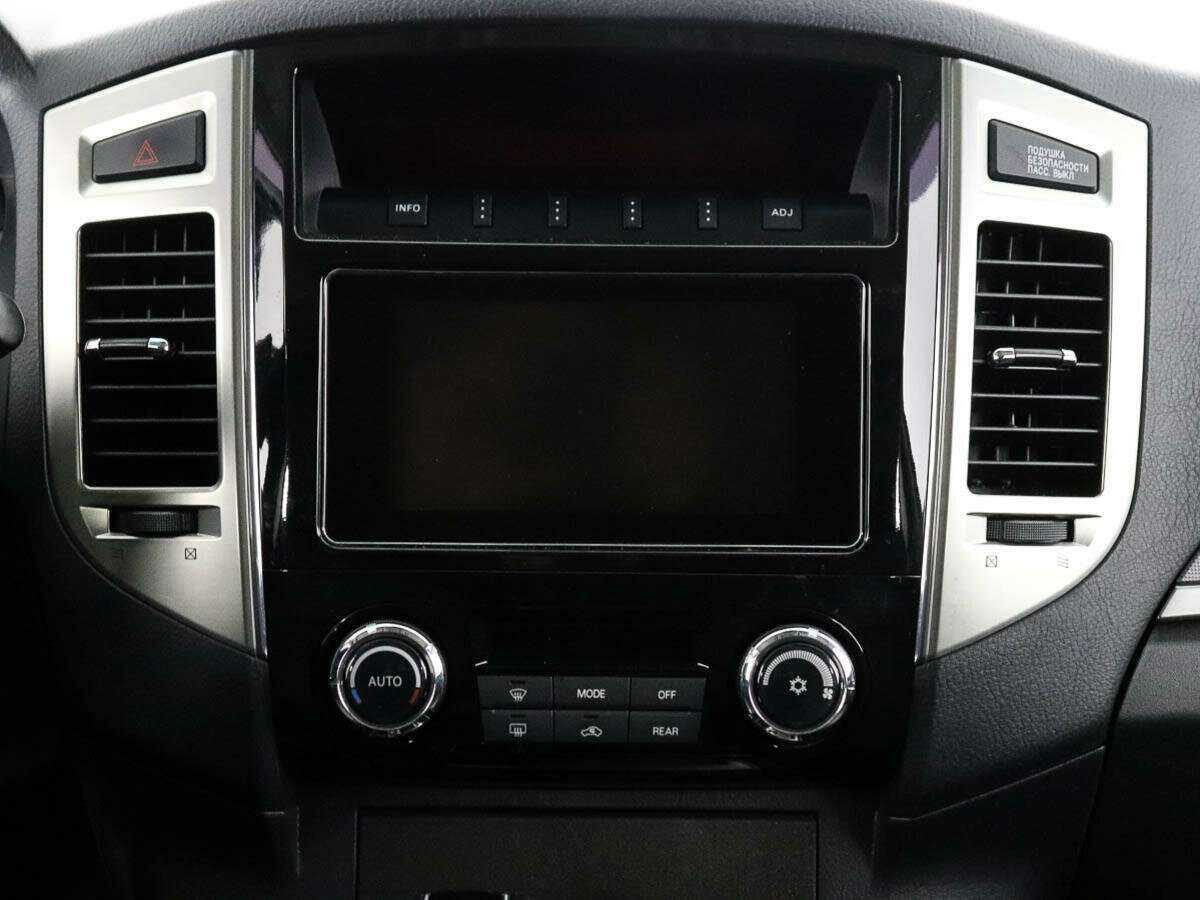 Купить Mitsubishi Pajero, 2015, 75 250 км.. Фото: #8