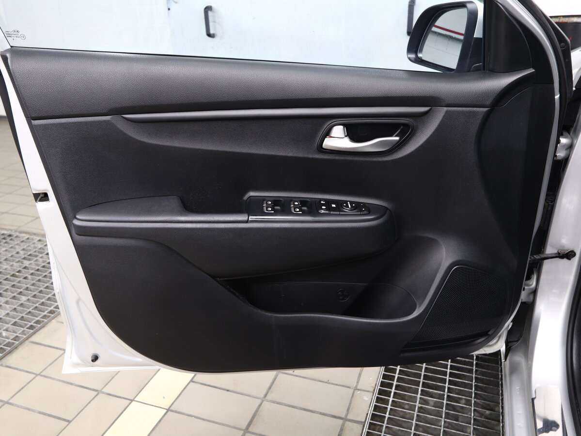 Купить Kia Rio, 2019, 212 600 км.. Фото: #7