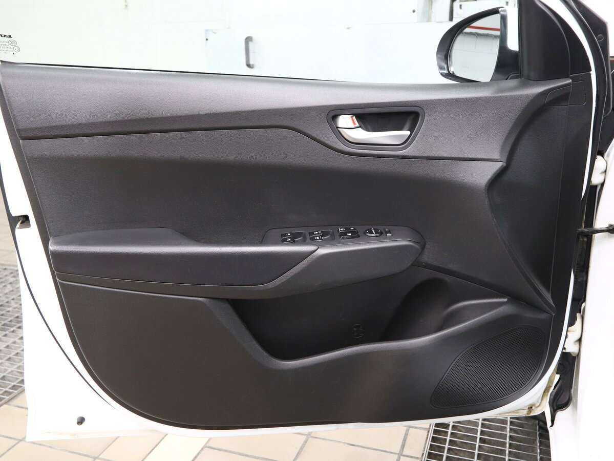 Купить Hyundai Solaris, 2020, 74 000 км.. Фото: #8