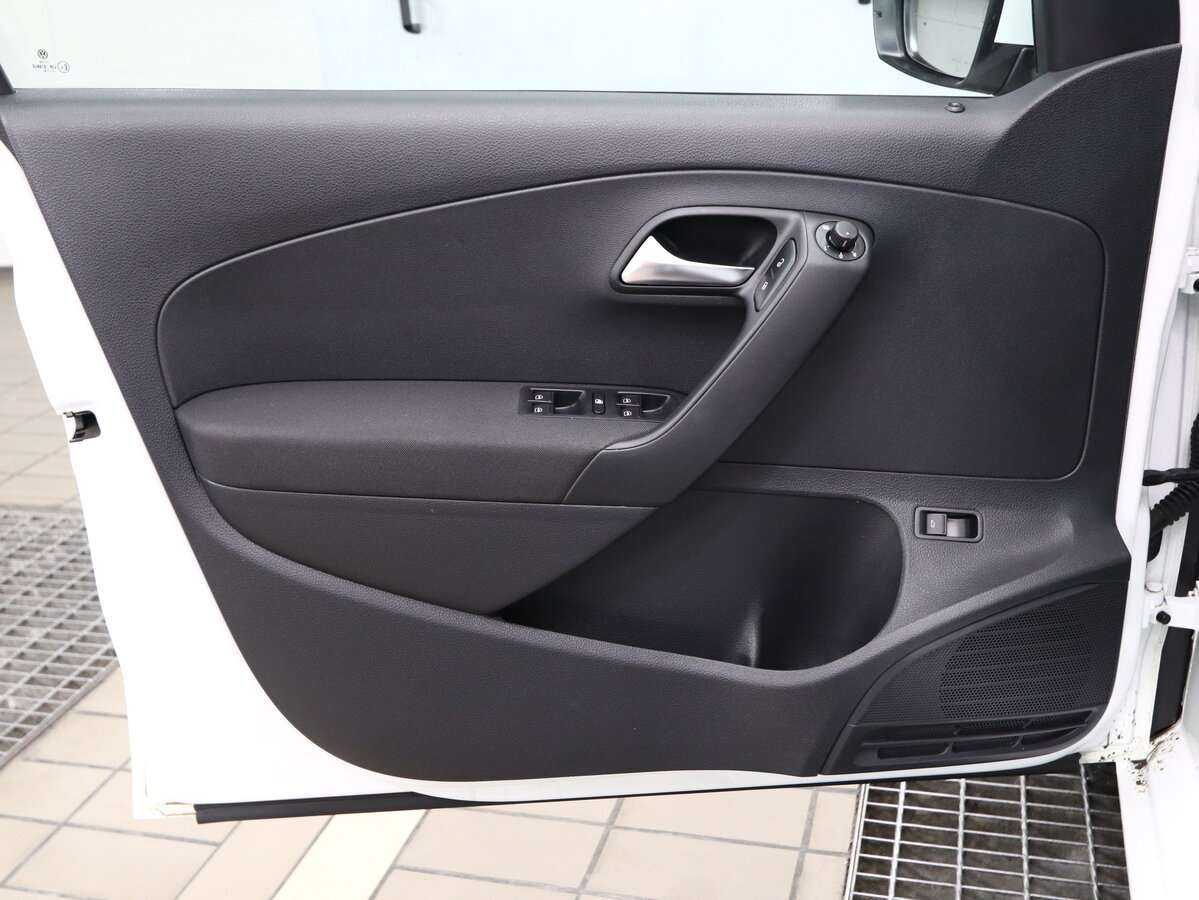 Купить Volkswagen Polo, 2019, 93 000 км.. Фото: #8