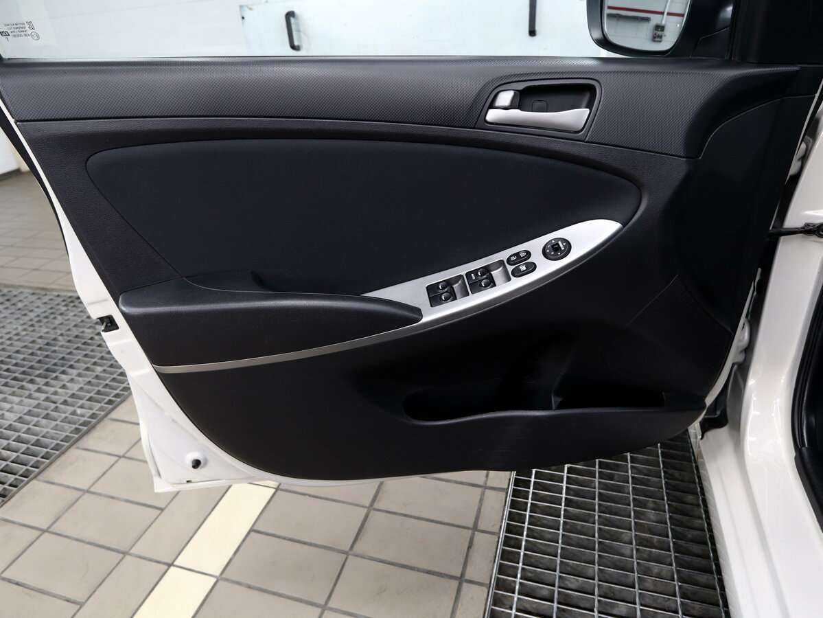 Купить Hyundai Solaris, 2015, 136 000 км.. Фото: #15