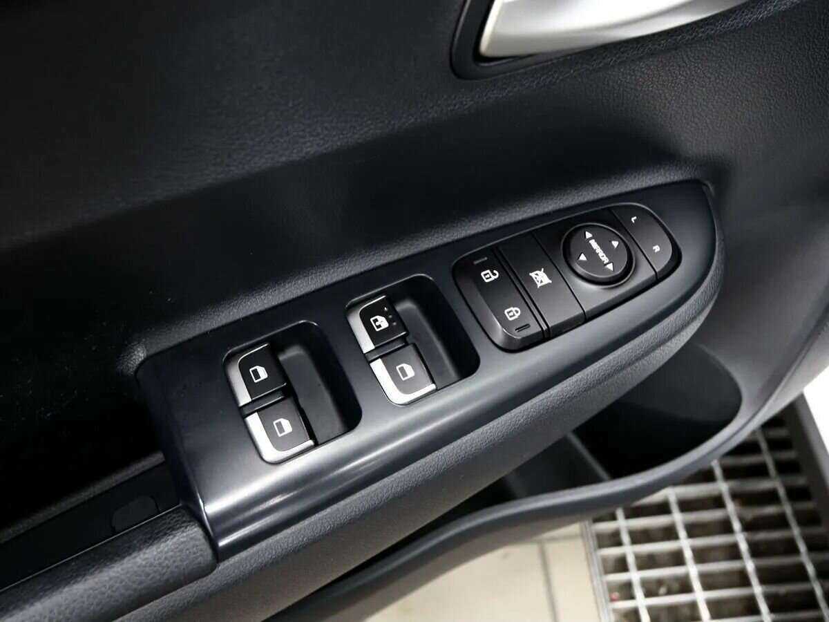 Купить Kia Rio, 2018, 47 000 км.. Фото: #15