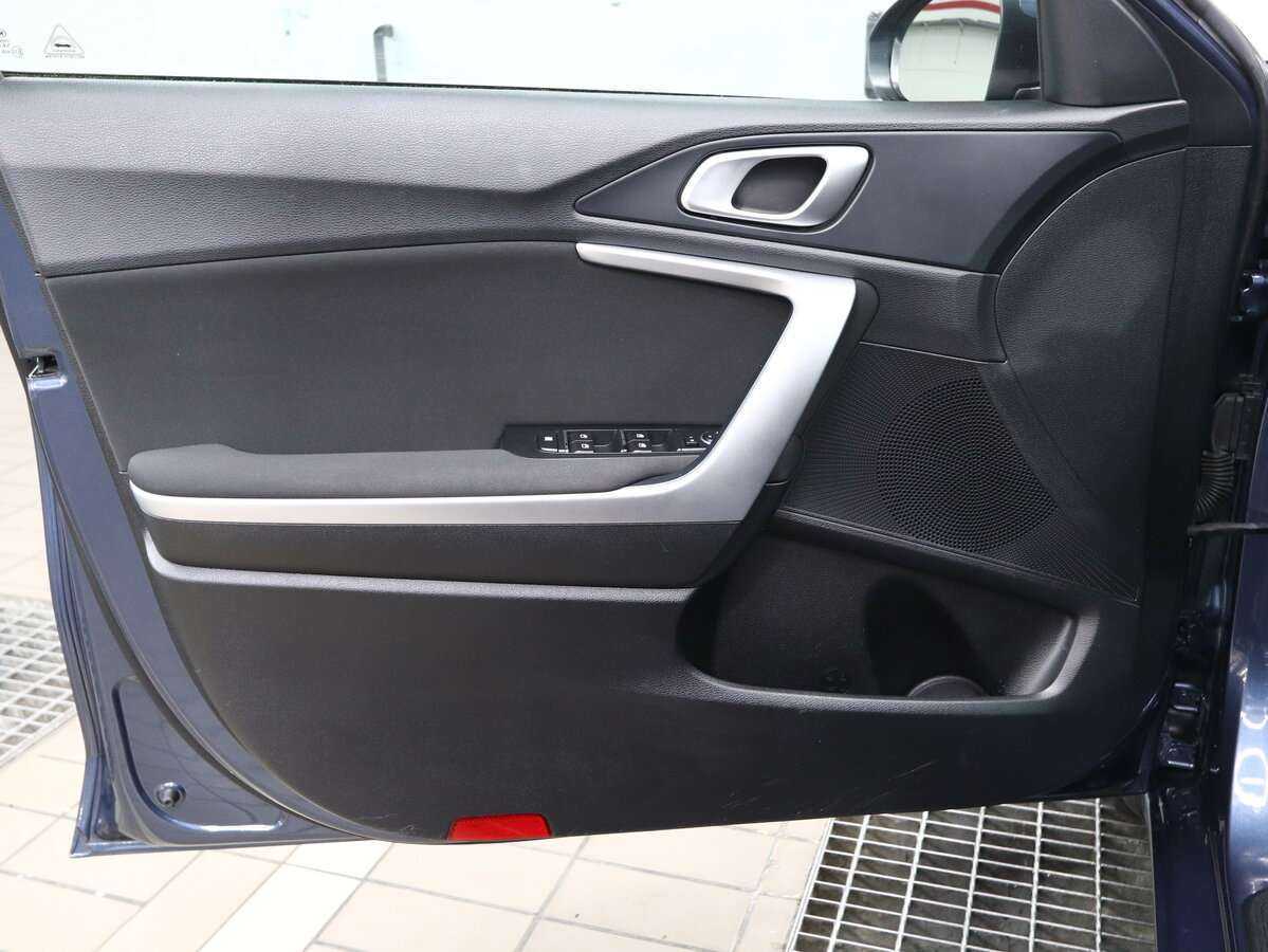 Купить Kia Ceed, 2018, 93 000 км.. Фото: #5