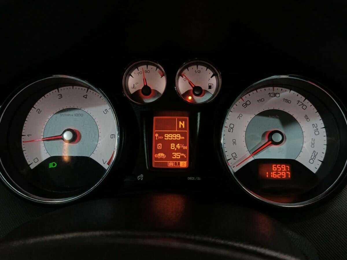 Купить Peugeot 408, 2018, 116 295 км.. Фото: #11