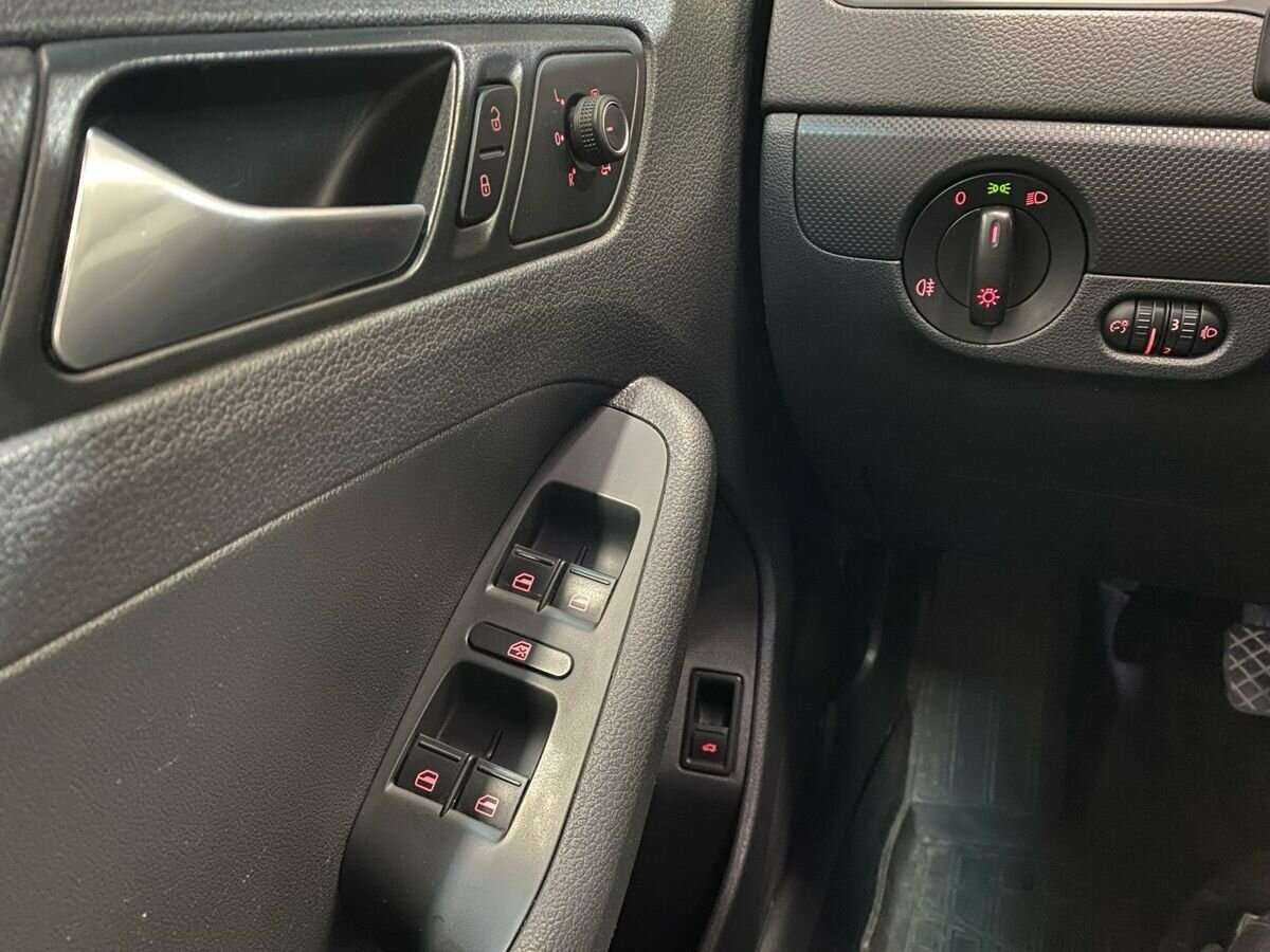 Купить Volkswagen Jetta, 2014, 164 795 км.. Фото: #13