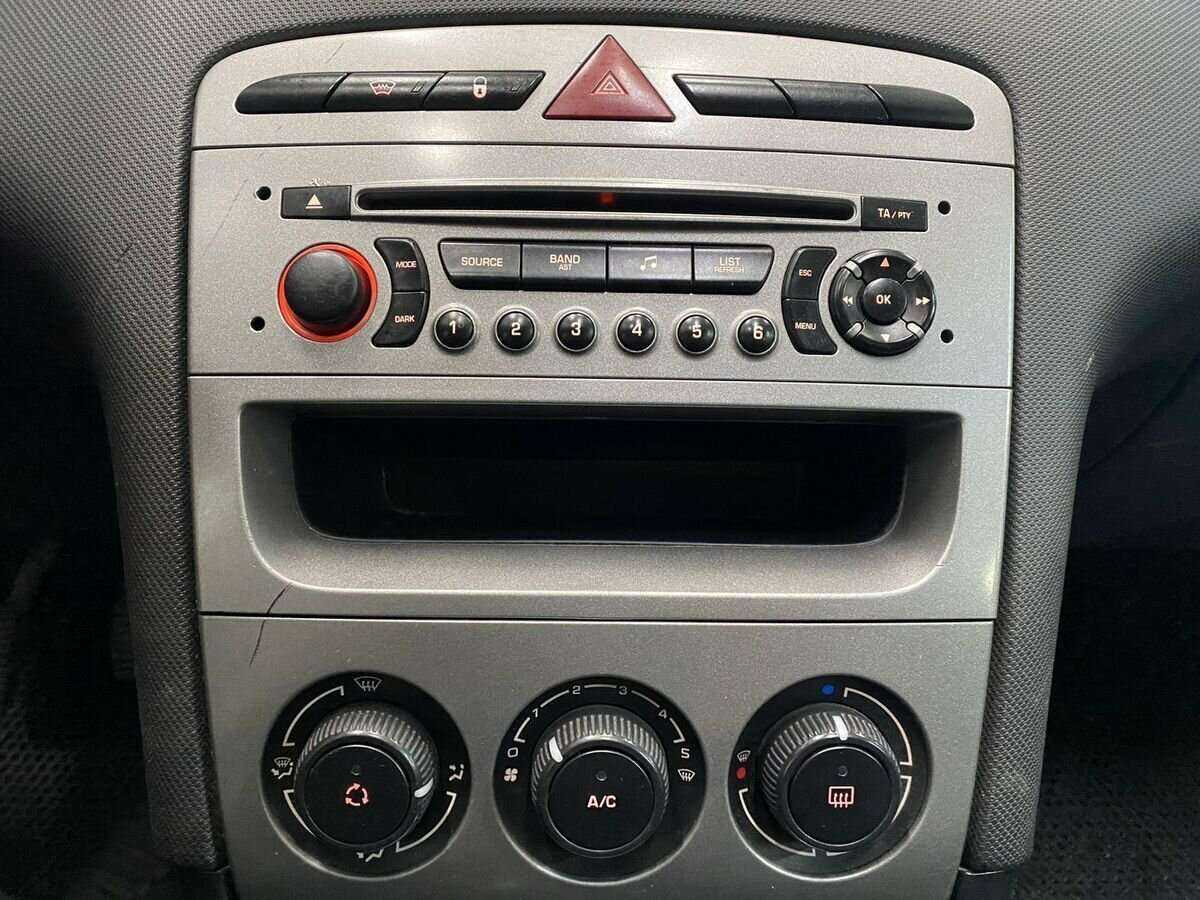 Купить Peugeot 408, 2012, 280 213 км.. Фото: #13