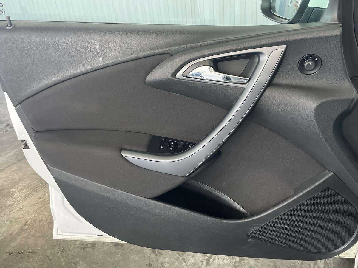 Купить Opel Astra, 2012, 98 086 км.. Фото: #19